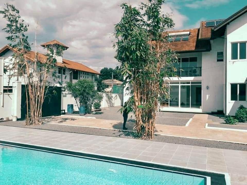 Aradhana Airport Transit Hotel Катунаяка Экстерьер фото